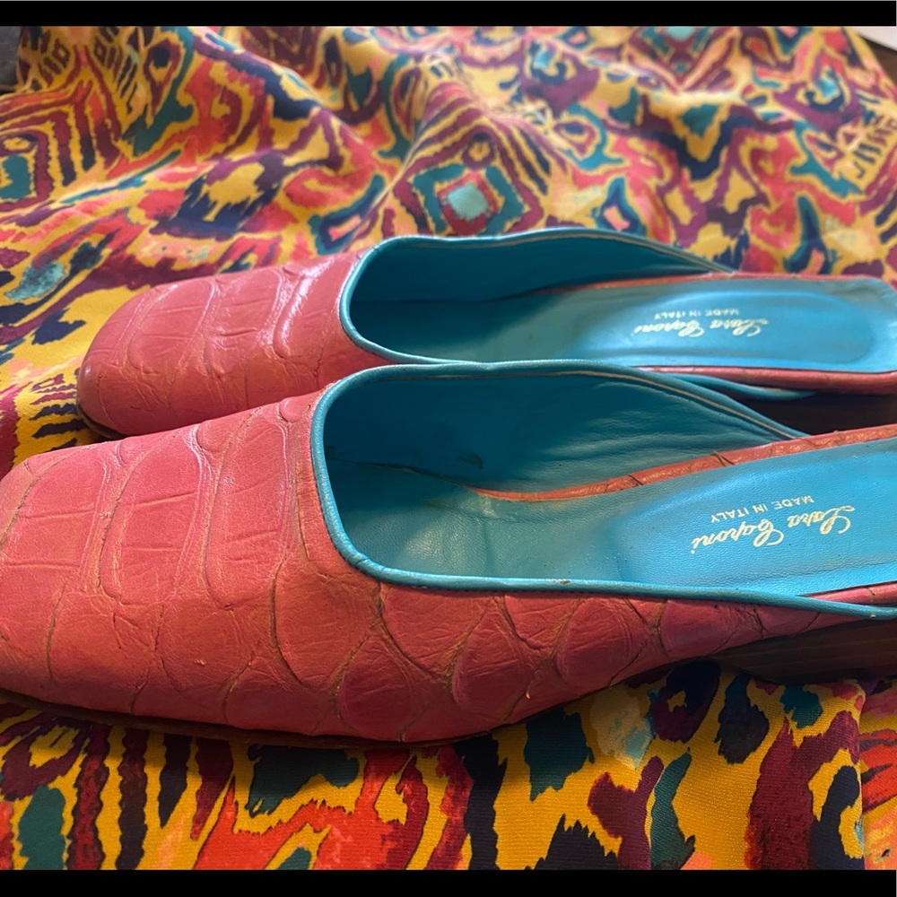 La Dolce Vita in a chic vintage mule